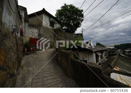 正陵谷、壁畫、巷弄、夏花、花園 90755436