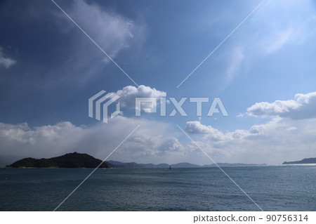 夏天的藍天白雲 90756314
