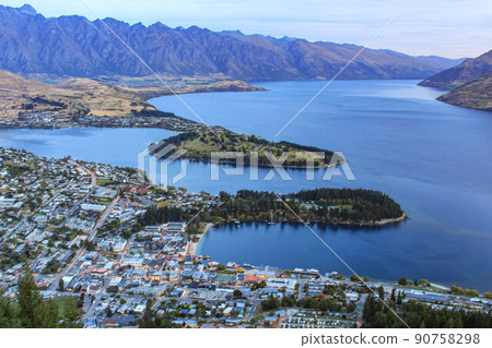 [Queenstown] Evening view from Bob's Peak 90758298