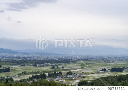 Aizu Basin in early summer, Kitakata countryside, bird's-eye view, Kitakata City, Fukushima Prefecture Aizu Basin in early summer, Kitakata countryside, bird's-eye view, Kitakata City, Fukushima Prefecture 90758531