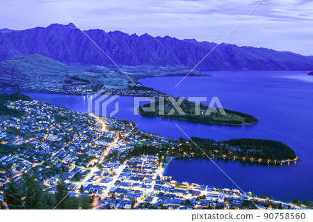 [皇后鎮] 鮑勃峰的夜景 90758560
