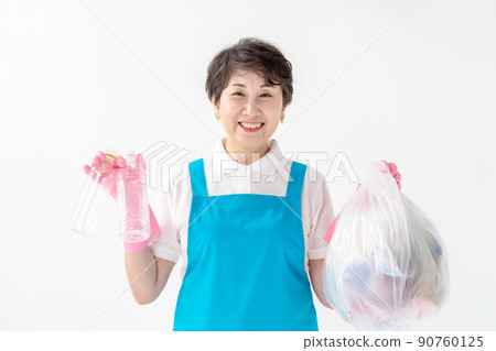 Female apron, trash, PET bottle 90760125