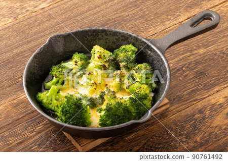 芝士烤西蘭花 芝士烤西蘭花 90761492