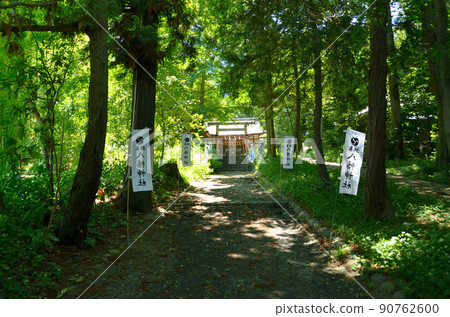 San-no-Torii, the approach to Mikajiri Hachiman Shrine, Kumagaya City, Saitama Prefecture San-no-Torii, the approach to Mikajiri Hachiman Shrine, Kumagaya City, Saitama Prefecture 90762600