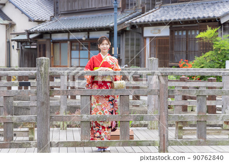 A woman in kimono shape 90762840