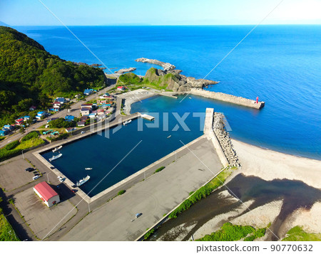 初夏北海道塞塔納 Sukki 漁港鳥瞰圖 初夏北海道塞塔納 Sukki 漁港鳥瞰圖 90770632