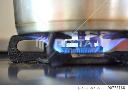 藍色煤氣爐、爐子和不銹鋼鍋 90772188