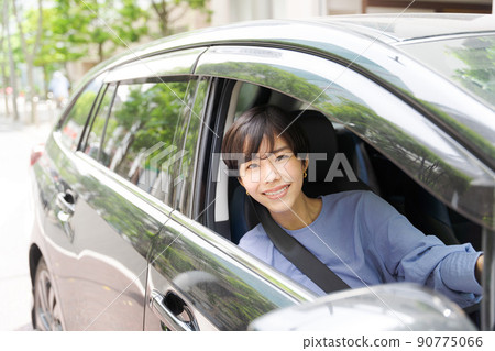 駕駛女性汽車汽車 90775066