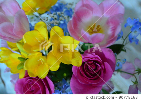 可愛的花朵,柔和的花朵 可愛的花朵,柔和的花朵 90778168