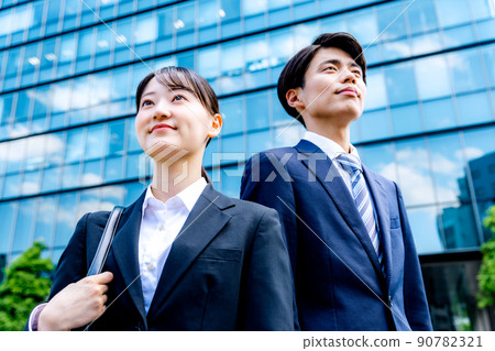 Business men and women Business men and women 90782321