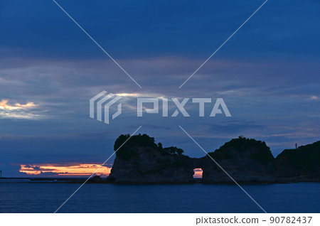 Engetsu Island, Shirahama Town, Wakayama Prefecture 90782437