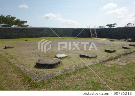 World Heritage Zakimi Castle (Yomitan Village, Okinawa Prefecture) World Heritage Zakimi Castle (Yomitan Village, Okinawa Prefecture) 90785218