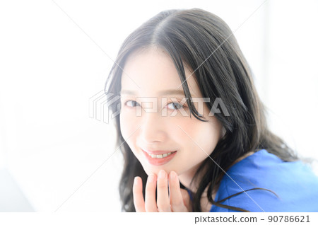 一個非常適合漂亮姐姐形象的女人 一個非常適合漂亮姐姐形象的女人 90786621