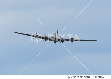 美國陸軍波音 B-17G 轟炸機正面 90786785