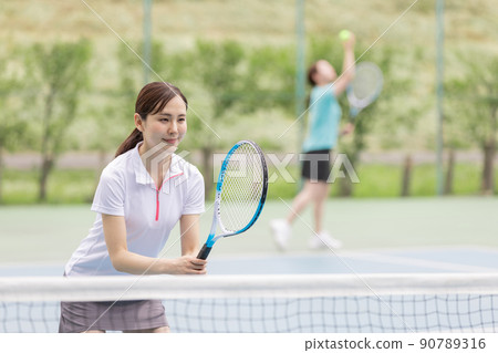 網球發球圖片 90789316