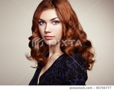 Fashion portrait of elegant woman with magnificent hair 90789777