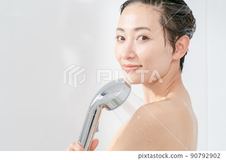 Bath shower shampoo 90792902
