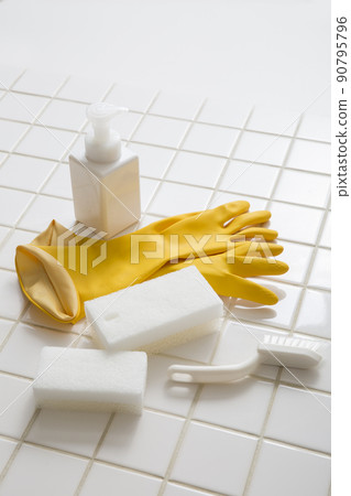 Cleaning tools Cleaning tiles Bathroom cleaning Rubber gloves Cleaning tools Cleaning tiles Bathroom cleaning Rubber gloves 90795796