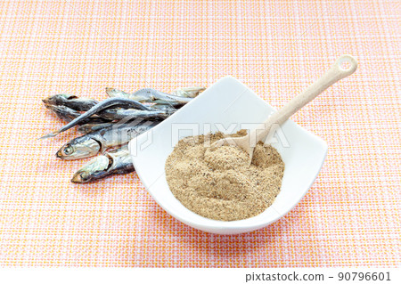 Niboshi and dried sardines in a small plate 90796601