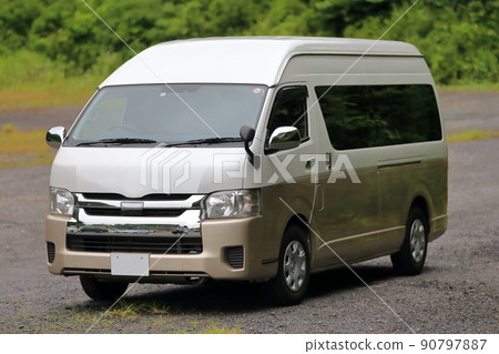 One-box car image 90797887