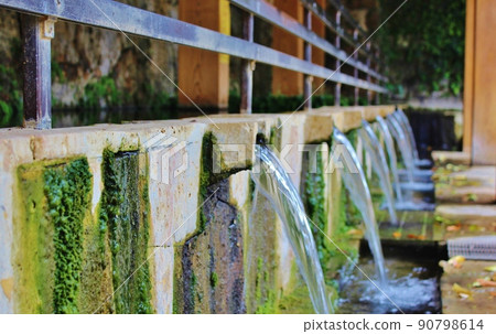 Okinawa spring water Kin Okawa (Ukka Gaa) 90798614