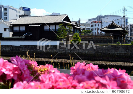 Landscape of the popular tourist spot "Dejima" in Nagasaki 90798672