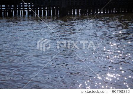 Choppy water surface on the Hudson river 90798823