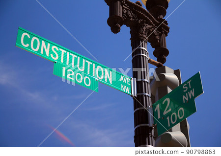Green 10 Street North West historic sign in downtown Washington D.C. at the intersection with Constitution North West Avenue 90798863