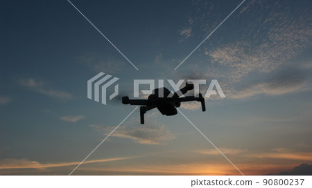 Drone in flight and the brilliance of the earth! SDGs shining sky Drone in flight and the brilliance of the earth! SDGs shining sky 90800237