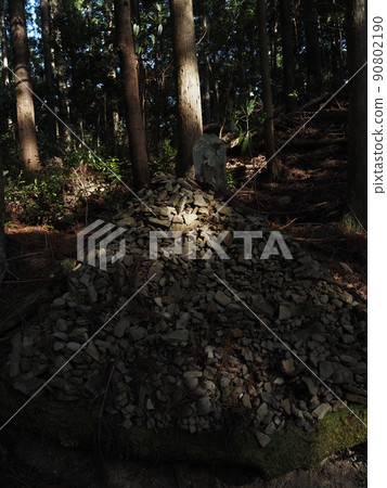 熊野古道 Kountokoshi 的相模河原地藏 熊野古道 Kountokoshi 的相模河原地藏 90802190