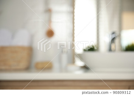 Blurred view of light modern bathroom interior 90809312