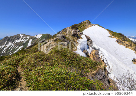 (群馬縣)雪季谷川山和衝野耳朵 (群馬縣)雪季谷川山和衝野耳朵 90809344