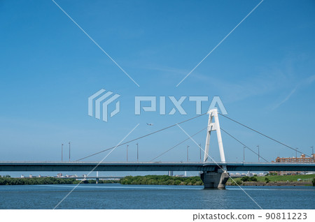 Toyosato Bridge, a bridge over the Yodo River Toyosato Bridge, a bridge over the Yodo River 90811223