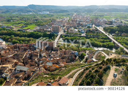 Aerial view of Fraga cityscape on banks of Cinca river Aerial view of Fraga cityscape on banks of Cinca river 90814126