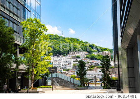 It is a landscape where you can see the stupa (Tower of Peace). Please use it as an image that transcends everything and seeks world peace. Hiroshima It is a landscape where you can see the stupa (Tower of Peace). Please use it as an image that transcends everything and seeks world peace. Hiroshima 90814491