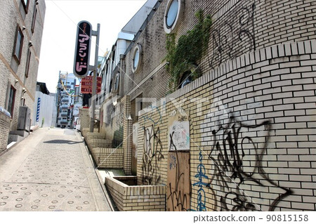 Ruined love hotel 90815158