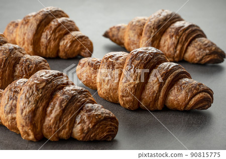 Croissant  90815775