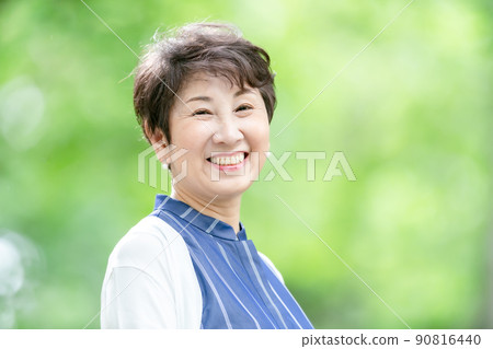 Senior female fresh green portrait Senior female fresh green portrait 90816440