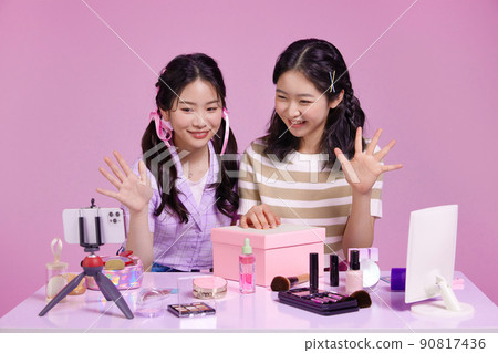 mz generation, asian girl students on beauty live photos image mz generation, asian girl students on beauty live photos image 90817436
