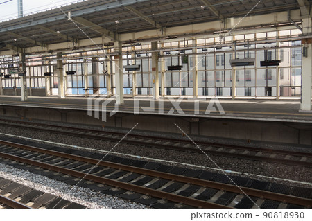 Train station and empty platform Train station and empty platform 90818930