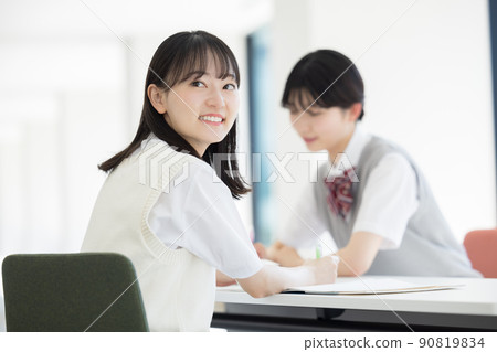 High school students studying with friends "LINK FOREST" High school students studying with friends "LINK FOREST" 90819834