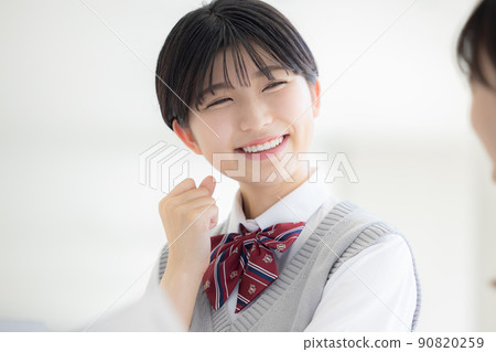 High school students studying with friends "LINK FOREST" High school students studying with friends "LINK FOREST" 90820259