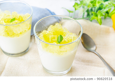 Fruit yogurt jelly 90820518