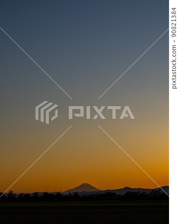 富士山在日落時 富士山在日落時 90821384