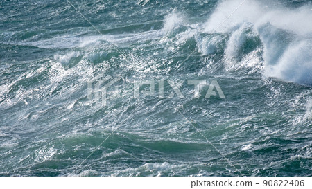 Rough waves of the Sea of Japan (Tottori Sand Dunes) 90822406