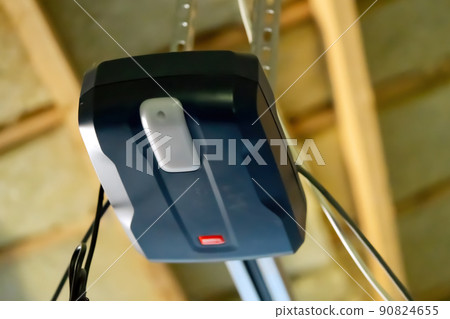 automatic garage door opener electric engine gear mounted on ceiling. automatic garage door opener electric engine gear mounted on ceiling. 90824655