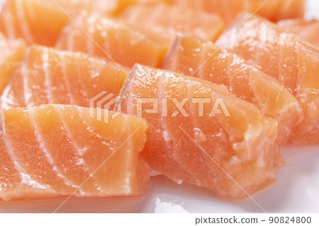 Salmon sashimi 90824800