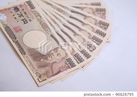 10,000日元紙幣攤開 90826795