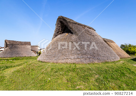 Lake remains Lake remains 90827214