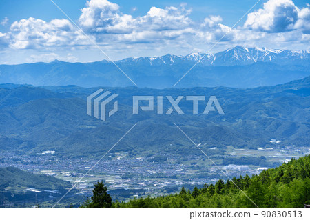 從山形縣山形市山形藏王看山形市 90830513